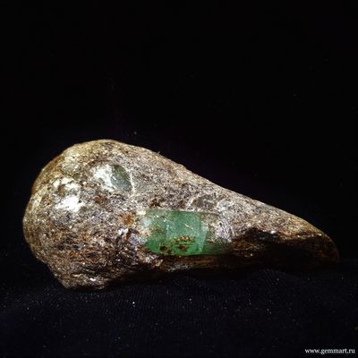 Берилл в слюдите. Россия. 95*55*30мм