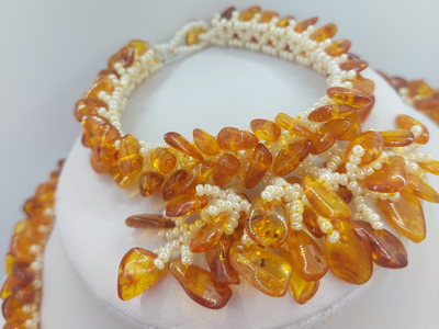 Комплект из Чешского бисера с натуральным янтарем 10979 ,10980