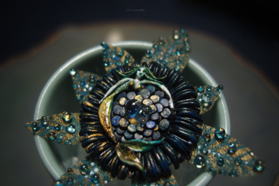 Необычное кольцо с опалом "Ундиникум - русалочий цветок"