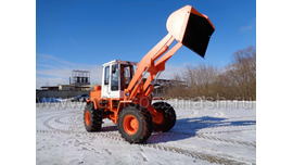 Фронтальный погрузчик ПК 33-01-00 после капремонта