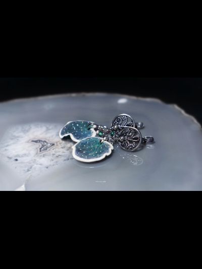 "Кувшинка Хрустальная. Из книги фей". Волшебные серьги с филигранью