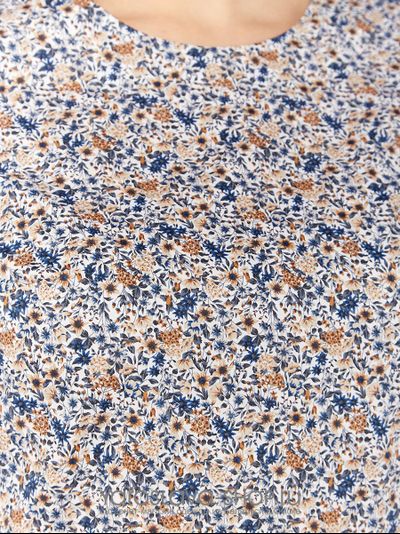 Платье прямого силуэта в мелкий цветочек