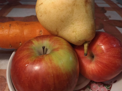 Свежевыжатый микс 100% из яблока груши и моркови с доставкой на дом | ферма СытникЪ