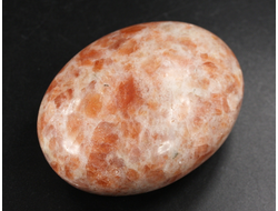 Солнечный камень, полировка, Индия (64*47*29 мм, 132 г) №38214