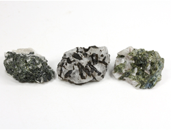 Турмалин зеленый на кварце, в ассортименте, Бразилия (28*30*9 мм, 12 г) №36196