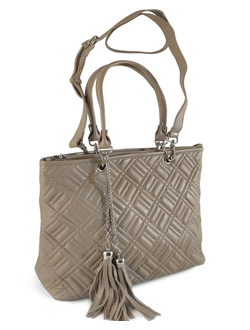 Распродажа товарных остатков и по акциям женских кожаных сумок и ...