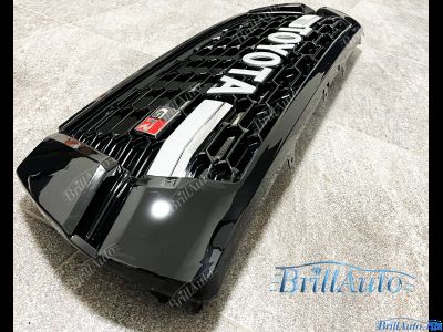 Решетка Toyota Land Cruiser 200 2007-2015 в стиле 300 GR Sport