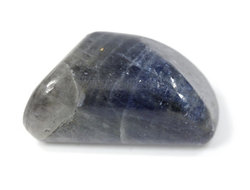 Корунд синий (сапфир), галтовка, Индия (34*18*15 мм, 22 г) №27578