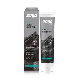 Зубная паста Aekyung отбеливающая с древесным углем "2080 Black Clean Charcoal Toothpaste" (120гр)