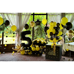 Набор на День Рождения с коробкой сюрприз, цифрой и шарами (Бэтмен)