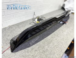 Спойлер верхний Toyota Land Cruiser 200 с подсветкой LED