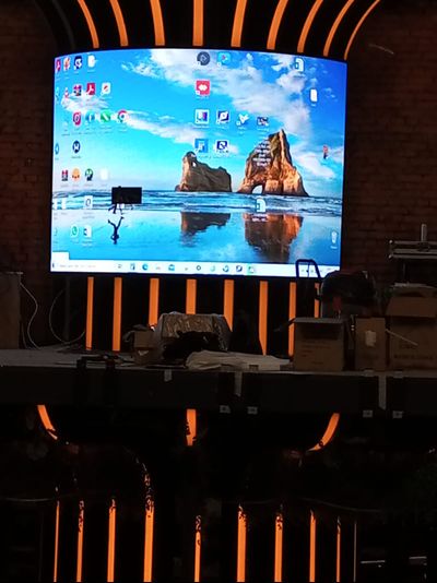 Радиусный кабинет для светодиодного экрана