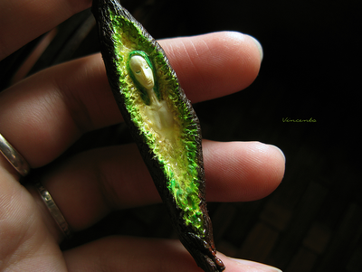 Дух живого леса. Кулон из полимерной глины. Талисман в виде дриады - духа леса