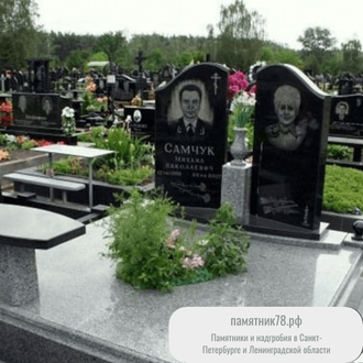 Аккуратный Двойной памятник из серого гранита