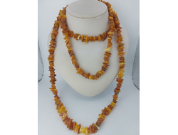 Длинные лечебные бусы из янтаря