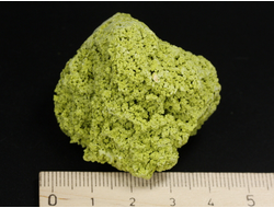 Нонтронит, необработанный "дикий" образец, США (42*39*32 мм, 24 г) №35046