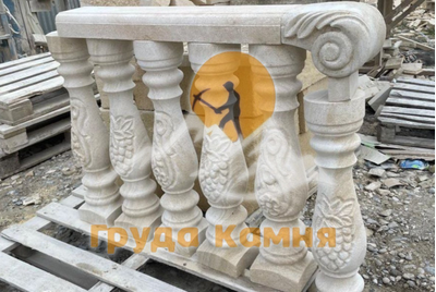 Перила классические из Акушинского камня