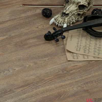 Кварцвиниловая плитка Fine Floor Дуб Карлин FF-1507 в интерьере детально