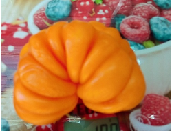 Томат Веселая соседка