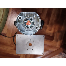 Пластина под Интерскол ФМ-32/1900Э для установки фрезера в стол 350*250 мм.