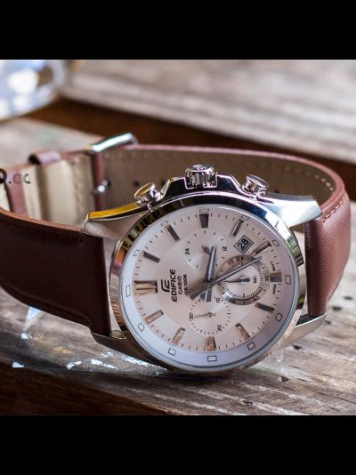 Часы Casio Edifice EFR-560L-7A