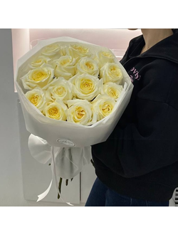 БУКЕТ ИЗ 15 ПИОНОВИДНЫХ РОЗ CANDELIGHT