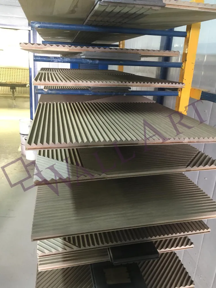 Панели после "малярки", готовы к упаковке и отправке! Мы отправляем заказы по всей России, а бережная упаковка помогает доставить заказ в целостности и сохранности и без единого скола и царапины.