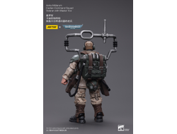 Связист Кадианской Гвардии (Warhammer 40k) - КОЛЛЕКЦИОННАЯ ФИГУРКА 1/18 Astra Militarum Cadian Command Veteran with Master Vox (JT7912) - JOYTOY