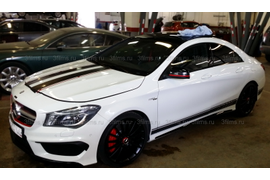 Виниловые полосы на капот и багажник Mercedes-Benz CLA 45 AMG