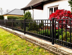 Заборы для частного дома. Купить от производителя. Монтаж забора под ключ | ГОРЗАБОР