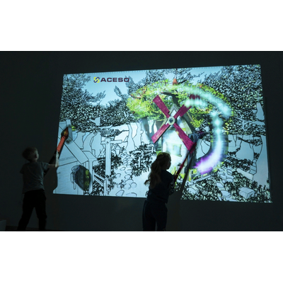 Интерактивная стена-раскраска «Мастер Фломастер»