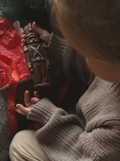 Пряничный гвардеец с черёмухой