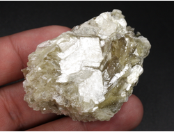 Мусковит, необработанный "дикий" образец, Бразилия (55*38*22 мм, 54 г) №36385