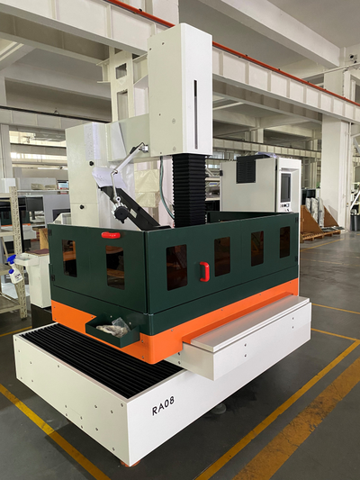 Проволочно-вырезной электроэрозионный станок