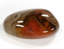 Сердолик, сардоникс, полировка, Индия (47*28*21 мм, 41 г) №28995