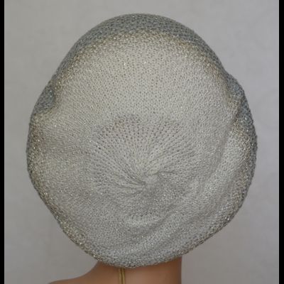 Женский берет Vizio Италия 6607 белый с серой полосой