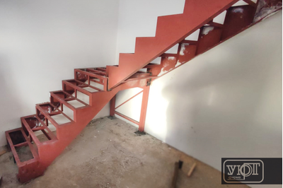 МК №37. Металлический каркас лестницы