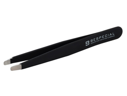 Пинцет BESPECIAL "Закругленный Soft Touch" (Чёрный)