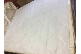 белоснежно чистый, без запахов и микробов