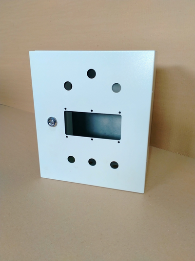 Щит с монтажной панелью