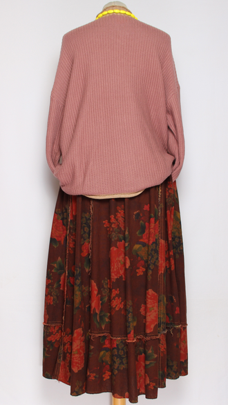 ЮБКА "Цветы винтажная" терракотовая, черная до р.52