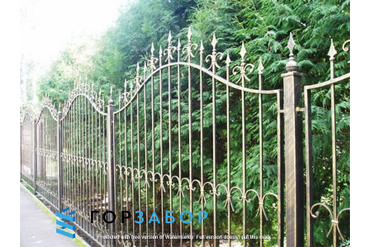Металлический кованый забор с монтажом