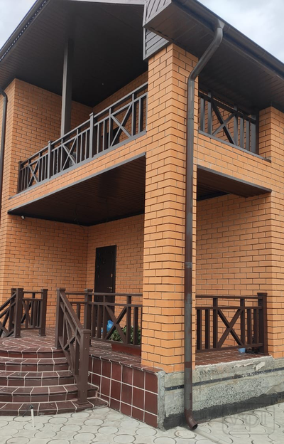 Л4/1. Уличное ограждение из массива Лиственницы под водной эмалью