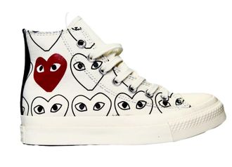 Кеды Converse Play Comme Des Garçons с сердечками белые