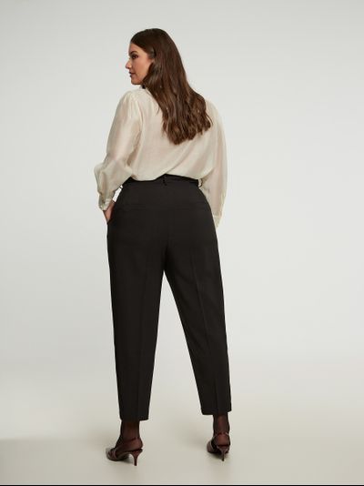 Брюки зауженные классические