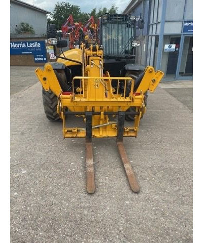 Телескопический погрузчик JCB 533-105