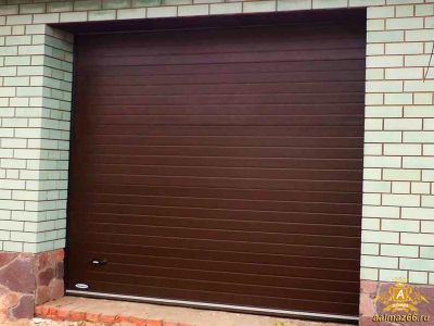 Секционные ворота Doorhan для гаража 2500-2115