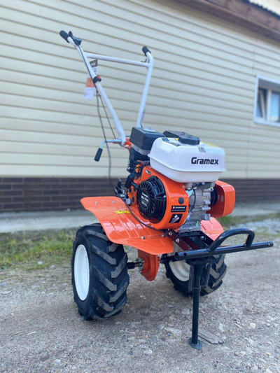 Мотоблок бензиновый Gramex BK-700 , колеса: 4*8, 63,5 кг, 7 лс, бак 3,6л/0,6л, глубина обработки 150-300 мм