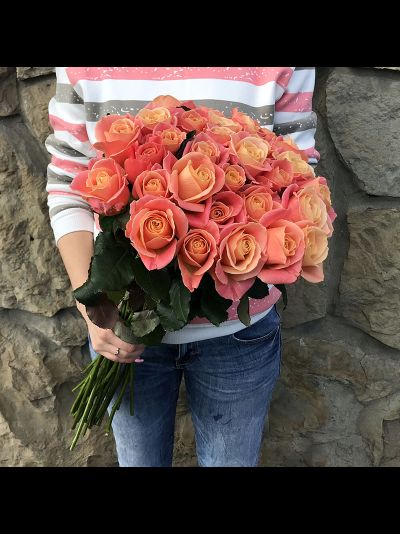 Персиковая роза