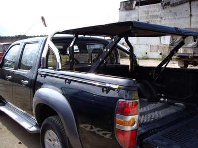 Пластиковый защитный вкладыш в кузов